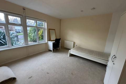 1 bedroom terraced house to rent, Cherrywood Avenue, Englefield Green TW20