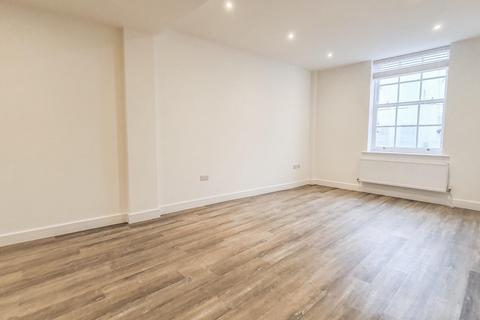 2 bedroom apartment to rent, Market Place, Fore Street, Hertford