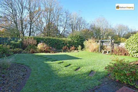 3 bedroom detached bungalow for sale, Oakhurst Crescent, Stoke-On-Trent ST3