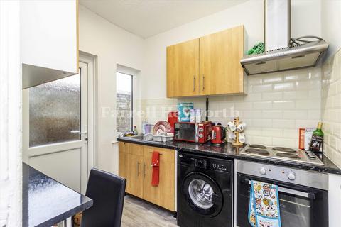 18 Anchor Road, Barrow-in-furness, LA14 2QW