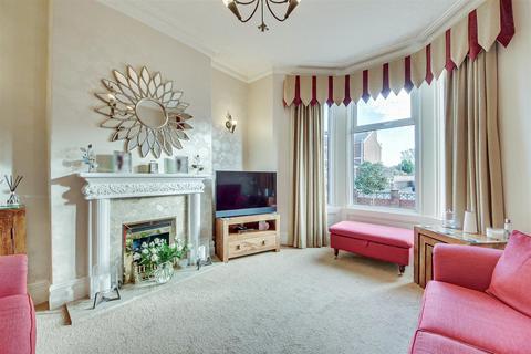 3 bedroom semi-detached house for sale, St. Johns Road, Southport PR8