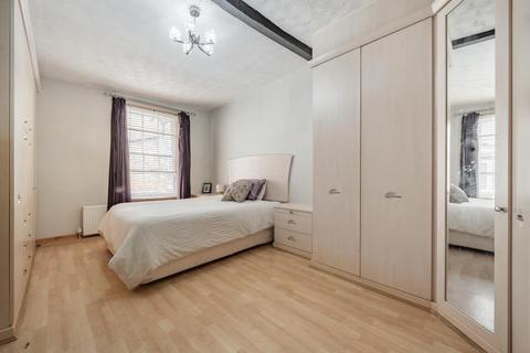 4 bedroom flat for sale, Banbury,  Oxfordshire,  OX16