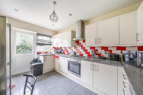 4 bedroom semi-detached house to rent, Stanmore,  Harrow,  HA7