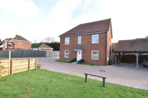 3 bedroom detached house for sale, Charing Hill, Charing, Ashford, TN27