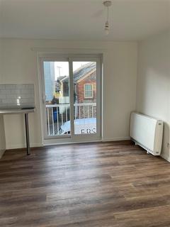 1 bedroom apartment to rent, River Road, Littlehampton BN17