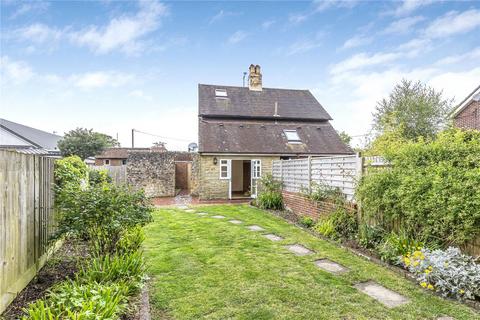 2 bedroom semi-detached house to rent, London Road, Sayers Common, Hassocks, West Sussex, BN6