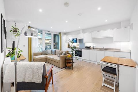 2 bedroom apartment for sale, Brockley Road, London SE4