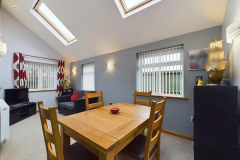 3 bedroom end of terrace house for sale, Birch Walk, Porthcawl CF36