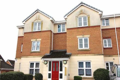 1 bedroom flat for sale, Trinity Road, Edwinstowe, Mansfield, Nottinghamshire, NG21 9RW