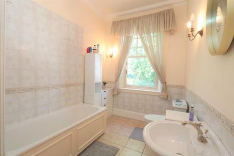 1 bedroom apartment to rent, 104a Ditton Road, Surbiton KT6