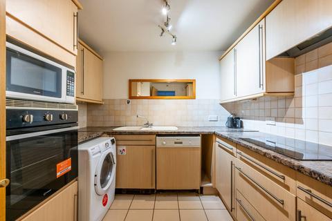 2 bedroom flat to rent, Millennium Drive, Isle Of Dogs, London, E14