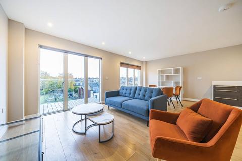 2 bedroom flat for sale, Cube Apartments, Chatham Road, Between the Commons, London, SW11