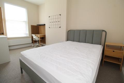 2 bedroom flat to rent, Denman Street, Nottingham NG7