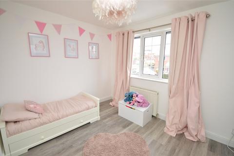 6 Ledbury Green, Leeds, LS10 4RY
