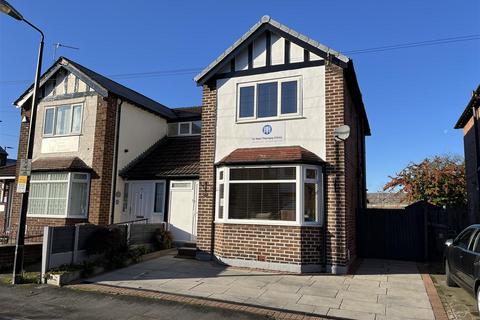 3 bedroom semi-detached house to rent, Claremont Road, Sale, Cheshire