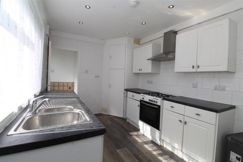 4 bedroom house to rent, Richards Street, Cardiff CF24