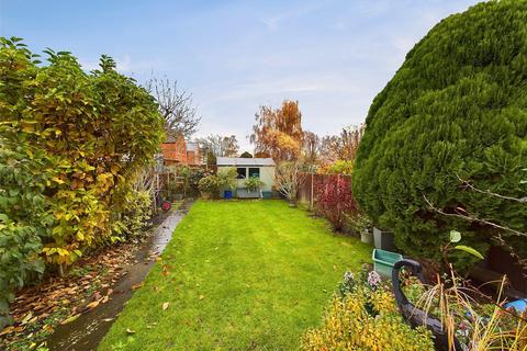 4 bedroom semi-detached house for sale, Lansdown Road, Gloucester, Gloucestershire, GL1