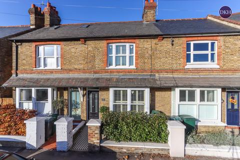 3 bedroom terraced house to rent, Park Road, Rickmansworth WD3