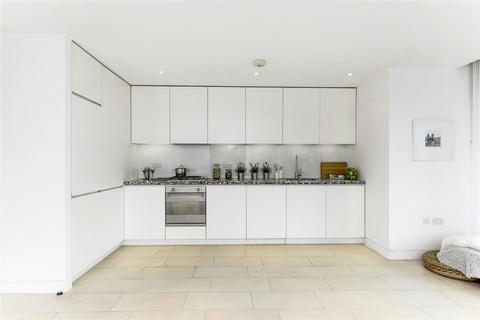 3 bedroom flat to rent, LATITUDE HOUSE, OVAL ROAD, London, NW1