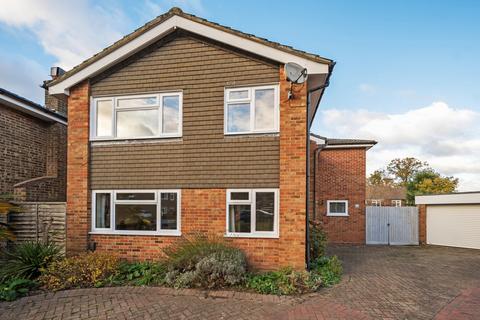 4 bedroom detached house for sale, Woodville Close, Blackwater, Camberley