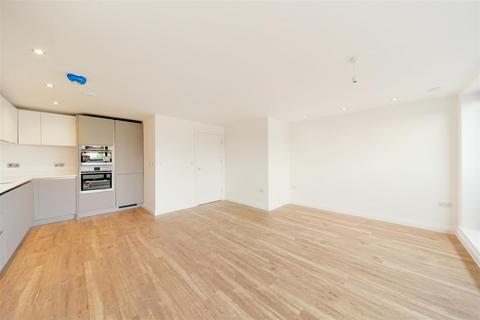 2 bedroom penthouse to rent, Binswood Mews, Rugby Road, Leamington Spa