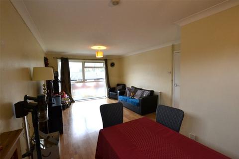 2 bedroom apartment to rent, Findon Court, CROYDON CR0