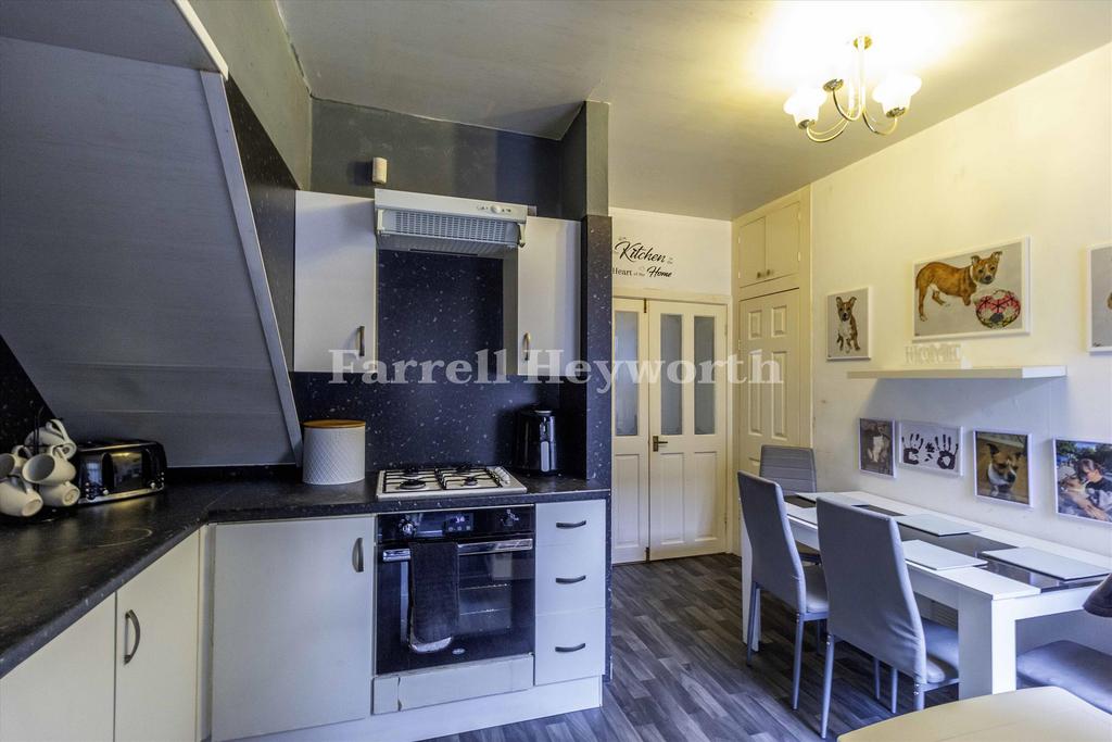 Kitchen dining room