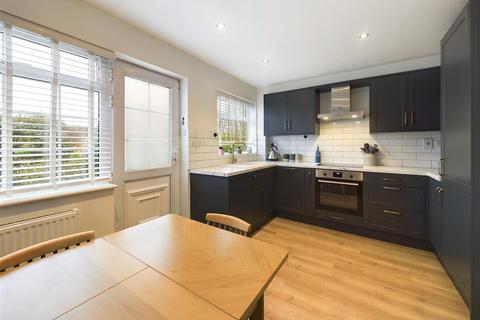 2 bedroom townhouse for sale, Downham Close, Nottingham NG5