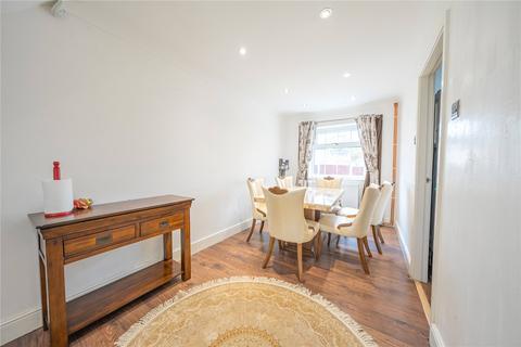 3 bedroom semi-detached house for sale, Oakdene Court, Leeds, West Yorkshire