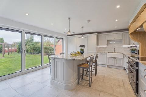 4 bedroom detached house for sale, Deer Park Walk, Chesham, Buckinghamshire, HP5