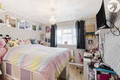 11 Aspen Close, Swanley, BR8 7UA