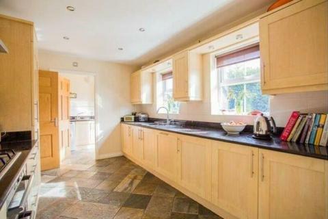 6 bedroom private hall to rent, 41 Roundhaven, Durham