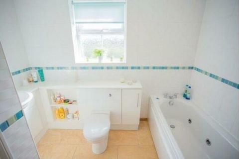 6 bedroom private hall to rent, 41 Roundhaven, Durham