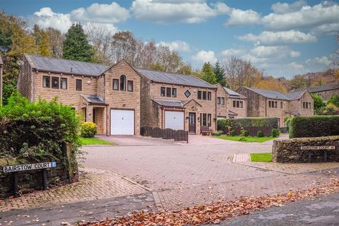 4 bedroom detached house for sale, Bairstow Court, Sowerby Bridge