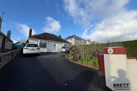 3 bedroom detached bungalow for sale, Steynton Road, Milford Haven, Pembrokeshire. SA73 1BL