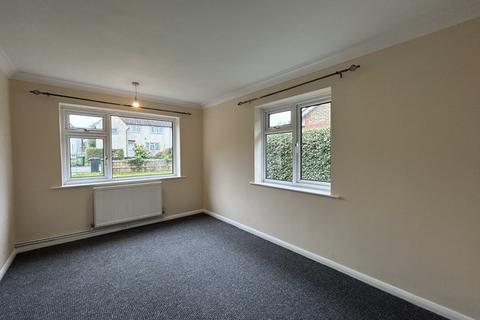 2 bedroom bungalow to rent, Adbert, Dean Street, East Farleigh, Maidstone, Kent, ME15 0PU