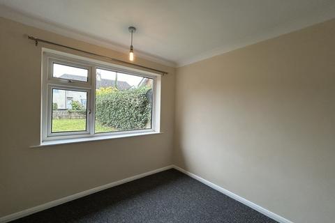 2 bedroom bungalow to rent, Adbert, Dean Street, East Farleigh, Maidstone, Kent, ME15 0PU