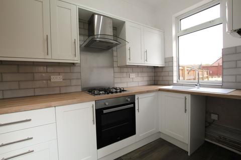 3 bedroom terraced house to rent, Elmview Road, Sheffield