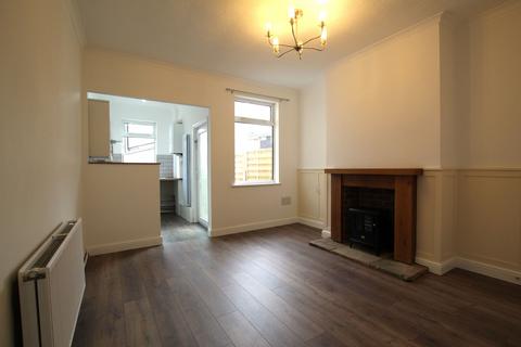 3 bedroom terraced house to rent, Elmview Road, Sheffield