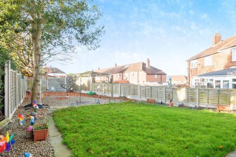 3 bedroom semi-detached house for sale, Lodge Road, Pudsey