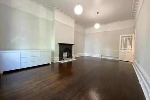 1 bedroom ground floor flat to rent, Wilbraham Road, Chorlton, Manchester