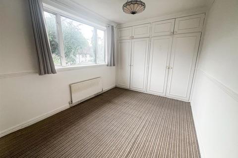 37 Harvey Gardens, Loughton, IG10 2AD
