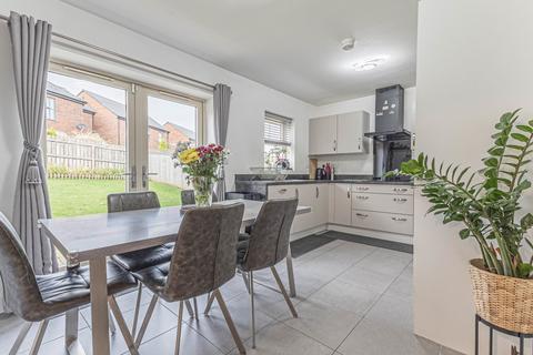 4 bedroom detached house for sale, Lancaster Avenue,