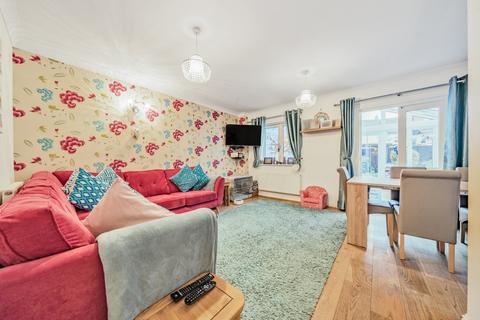 4 bedroom semi-detached house for sale, Pear Tree Walk, Carterton, Oxfordshire, OX18