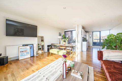 2 bedroom flat for sale, Shore Place, London E9