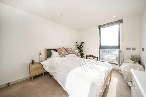 2 bedroom flat for sale, Shore Place, London E9