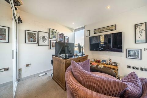 2 bedroom flat for sale, Shore Place, London E9