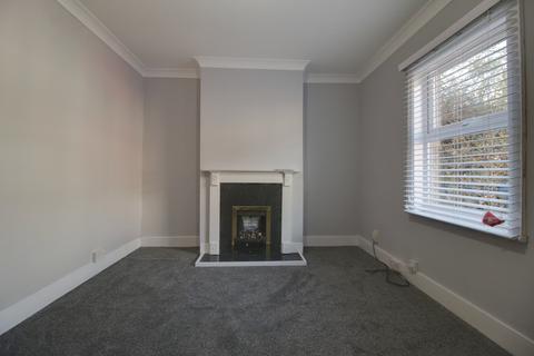 2 bedroom terraced house to rent, Goodnestone Road, Sittingbourne ME10