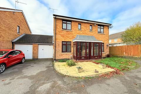 2 bedroom semi-detached house for sale, Rochford Court, Monkspath