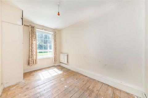 2 bedroom flat for sale, Staple Street, London SE1